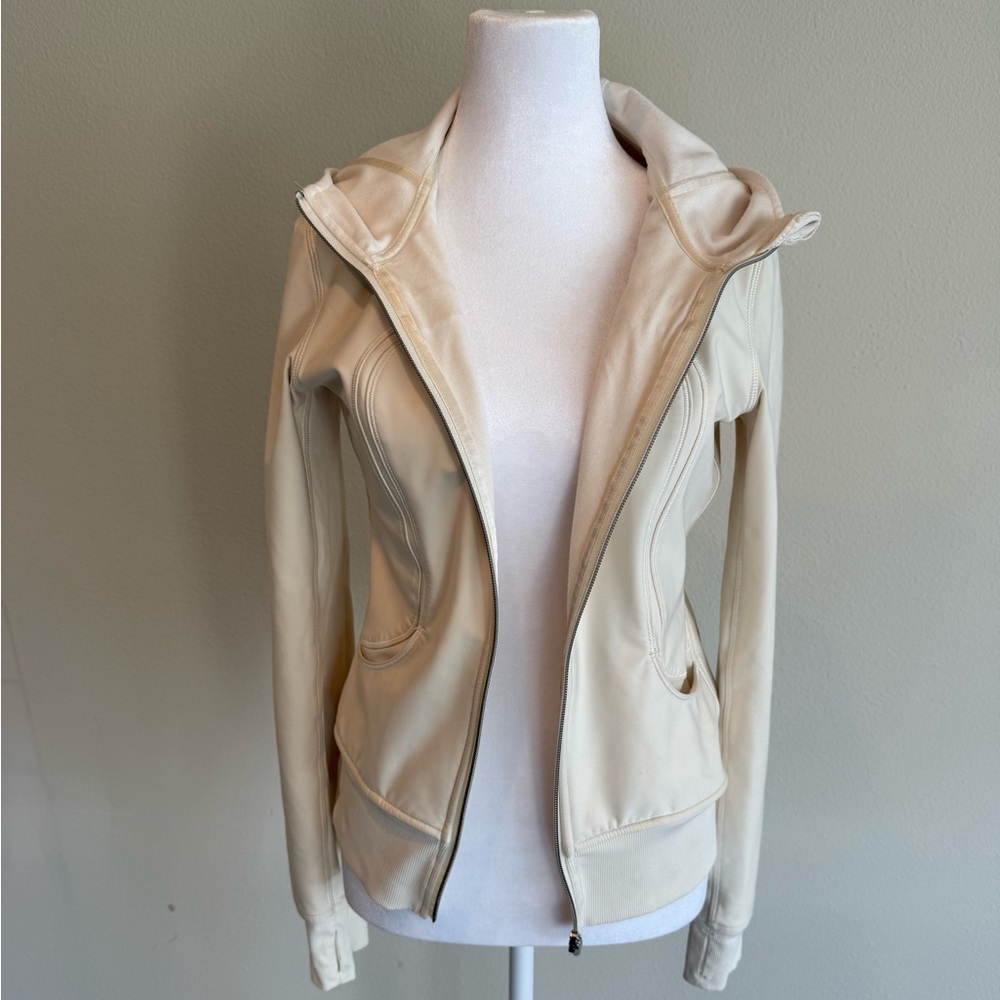 Lululemon Jacket - Picture 6 of 16